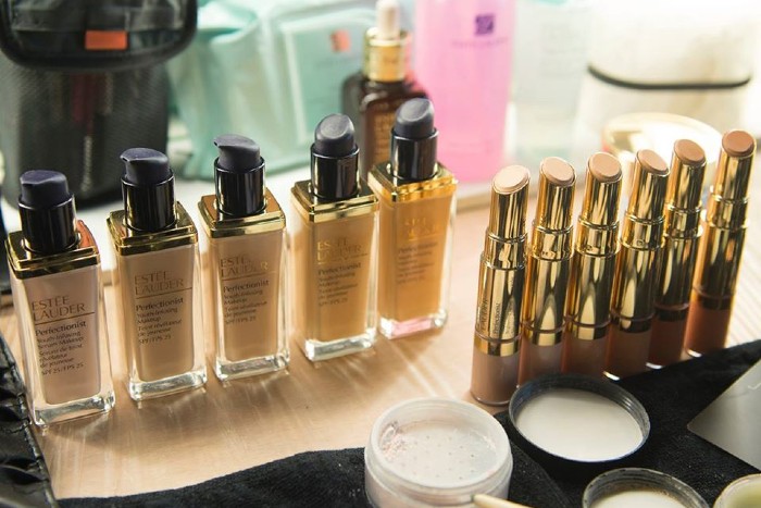 Estée Lauder redundancies job cuts covid-19 store closures