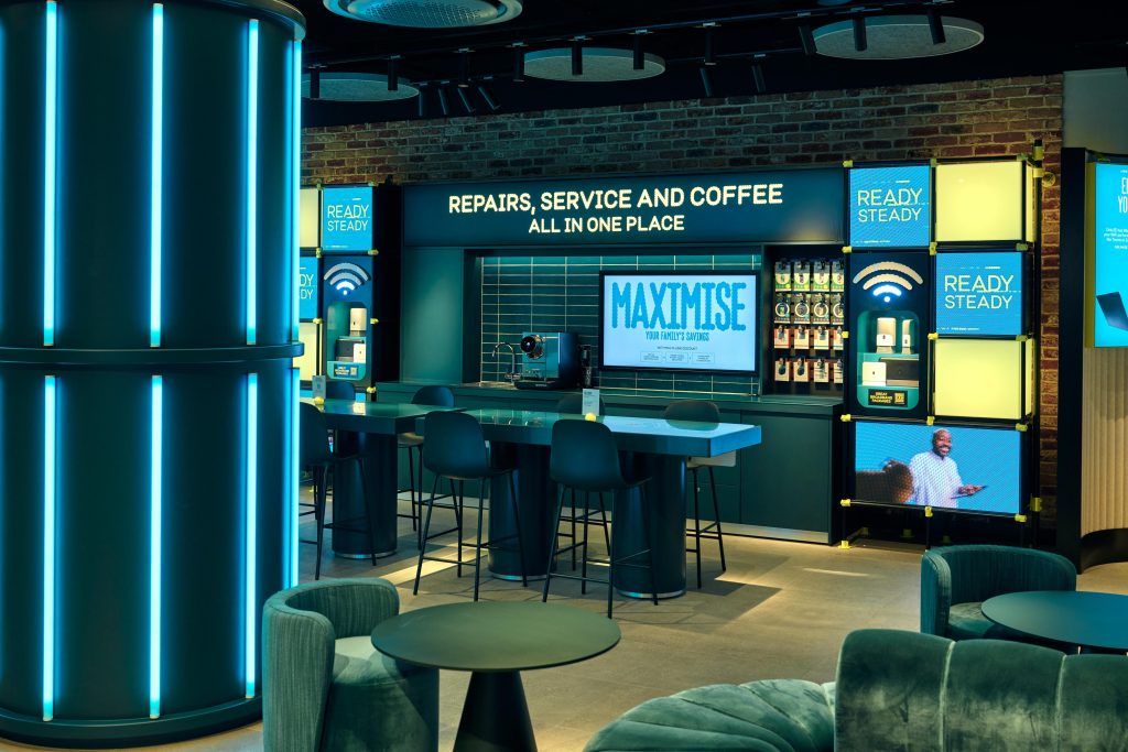 EE store Nottingham